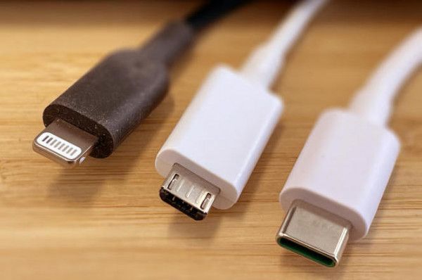 Reprise iPhone : faut-il présenter le chargeur d'origine Apple ?