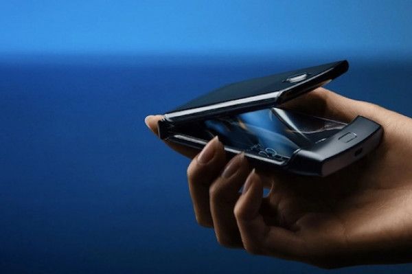 Le retour en force des téléphones à clapets